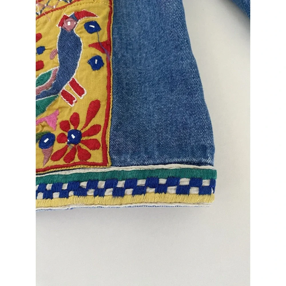 Chicos Denim Jacket Sz 1 Embellished Embroidered Birds & Floral Buffalo Button - Picture 11 of 16